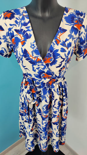 Robe courte fleurie bleue