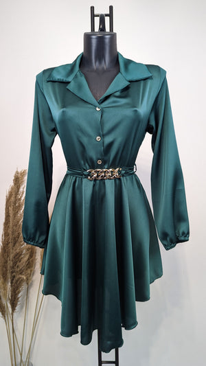 Robe courte vert bouteille à ceinture dorée