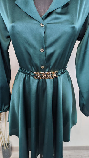 Robe courte vert bouteille à ceinture dorée